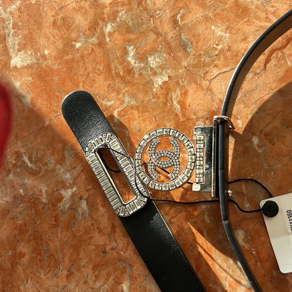 Authentic Chanel belt brand new with tags size 80 too small. Buckle warm twice.. - Picture 5 of 10